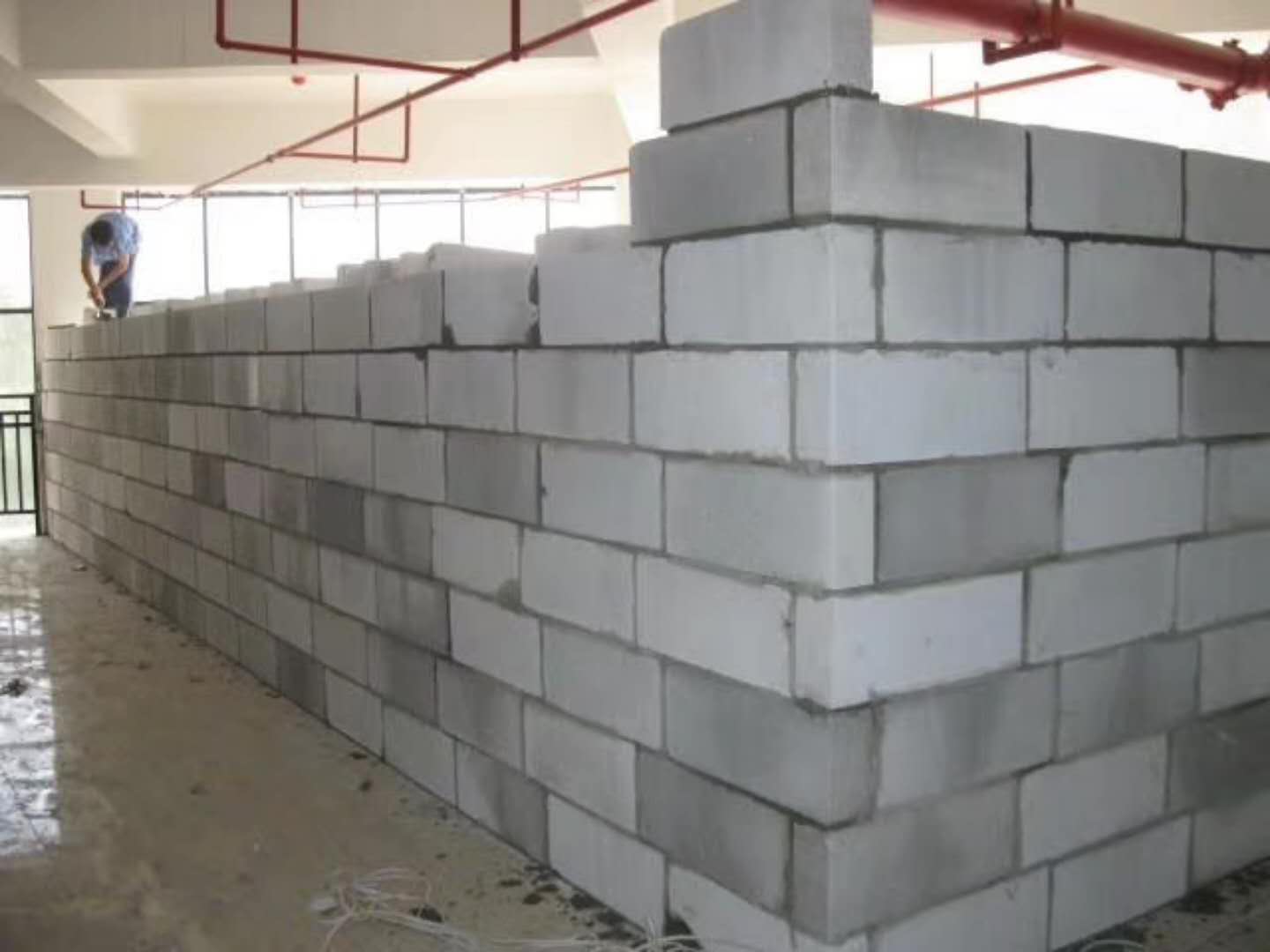 中宁蒸压加气混凝土砌块承重墙静力和抗震性能的研究